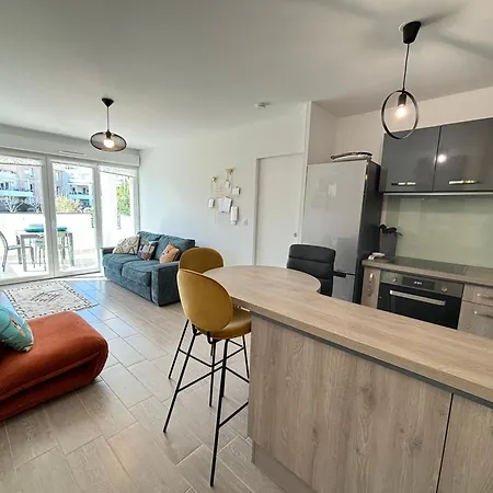Apartment T2 Avec Piscine *